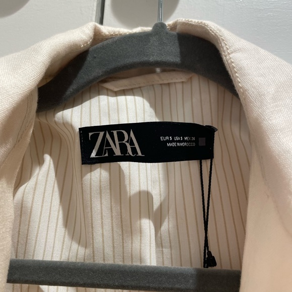 Lightweight Zara Jacket - Picture 3 of 4